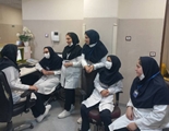 نشست صمیمانه مدیر دفتر پرستاری با جمعی از پرستاران بخش داخلی بیمارستان شهدای سلامت 